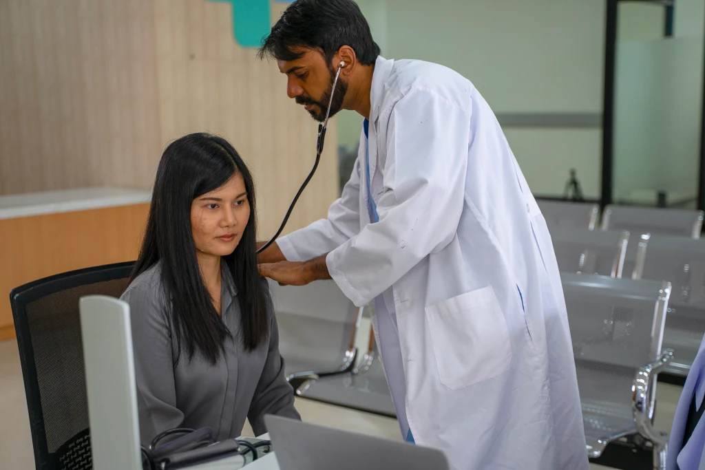 When Should You See a General Physician in Lucknow_